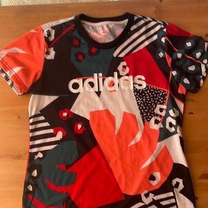 Multi patterned adidas tee